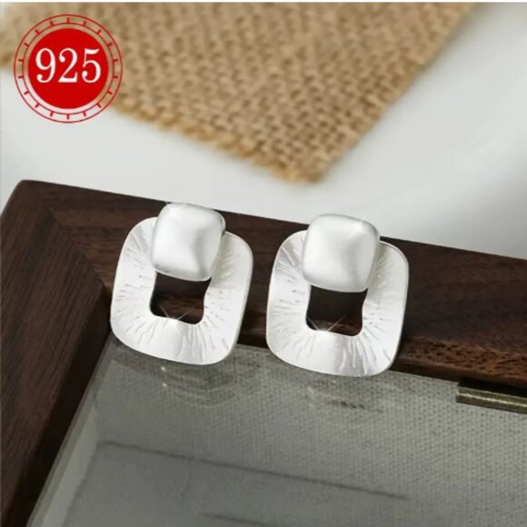 Square Stud Earrings for Women, S925 Sterling Silver NEW - Picture 1 of 5